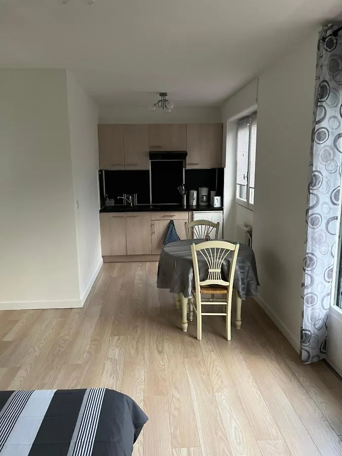 Superbe Appartement En Residence Avec Piscine. Aix-les-Bains